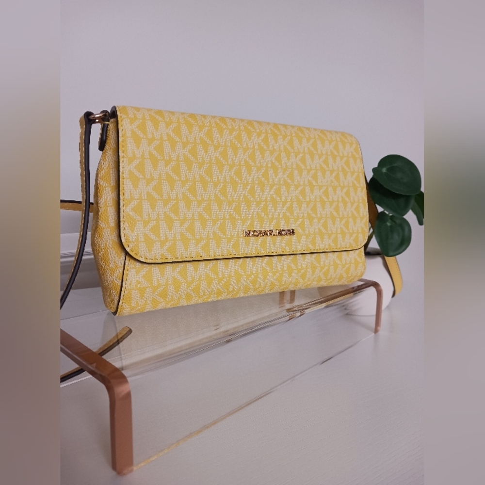 Michael Kors - Medium Logo Convertible Crossbody Bag